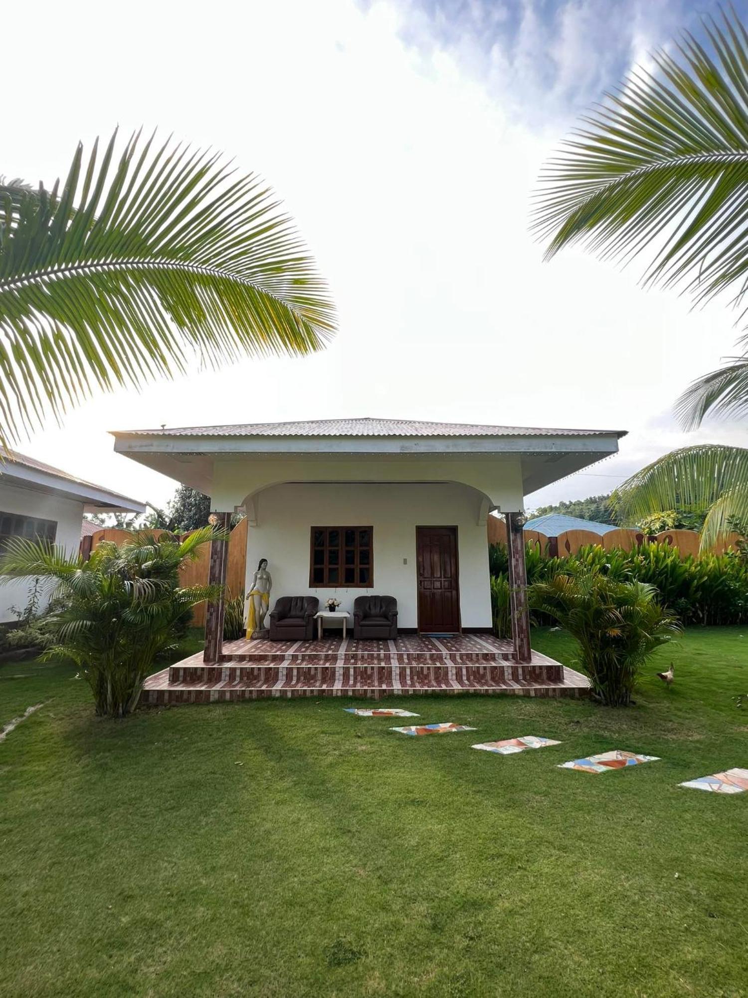 E&N Paradise Island Resort Siquijor Bilik gambar
