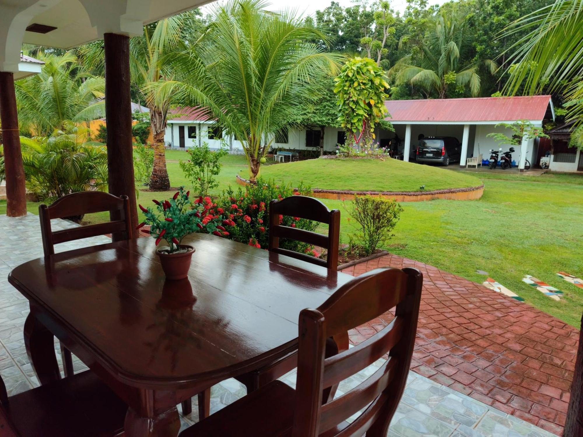 E&N Paradise Island Resort Siquijor Bilik gambar